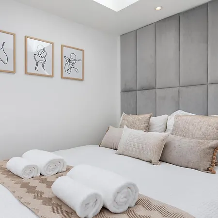 Flat In Queens Park London Exterior photo