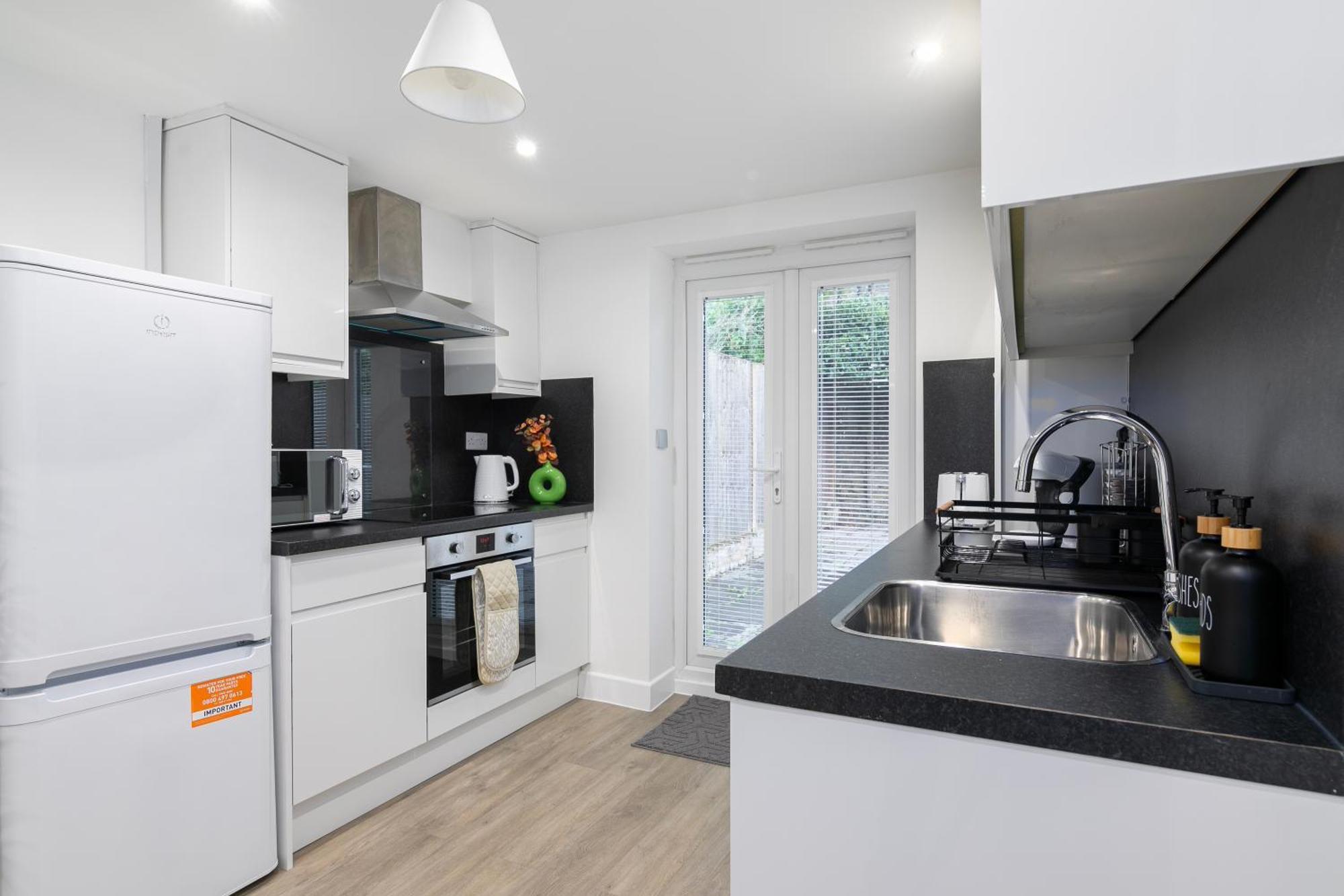 Flat In Queens Park Appartement